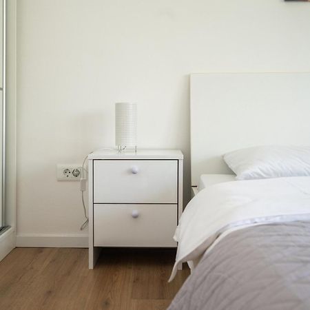 Bright 2Bdr Apartment With Balcony - Free Parking Sarajevo Ngoại thất bức ảnh