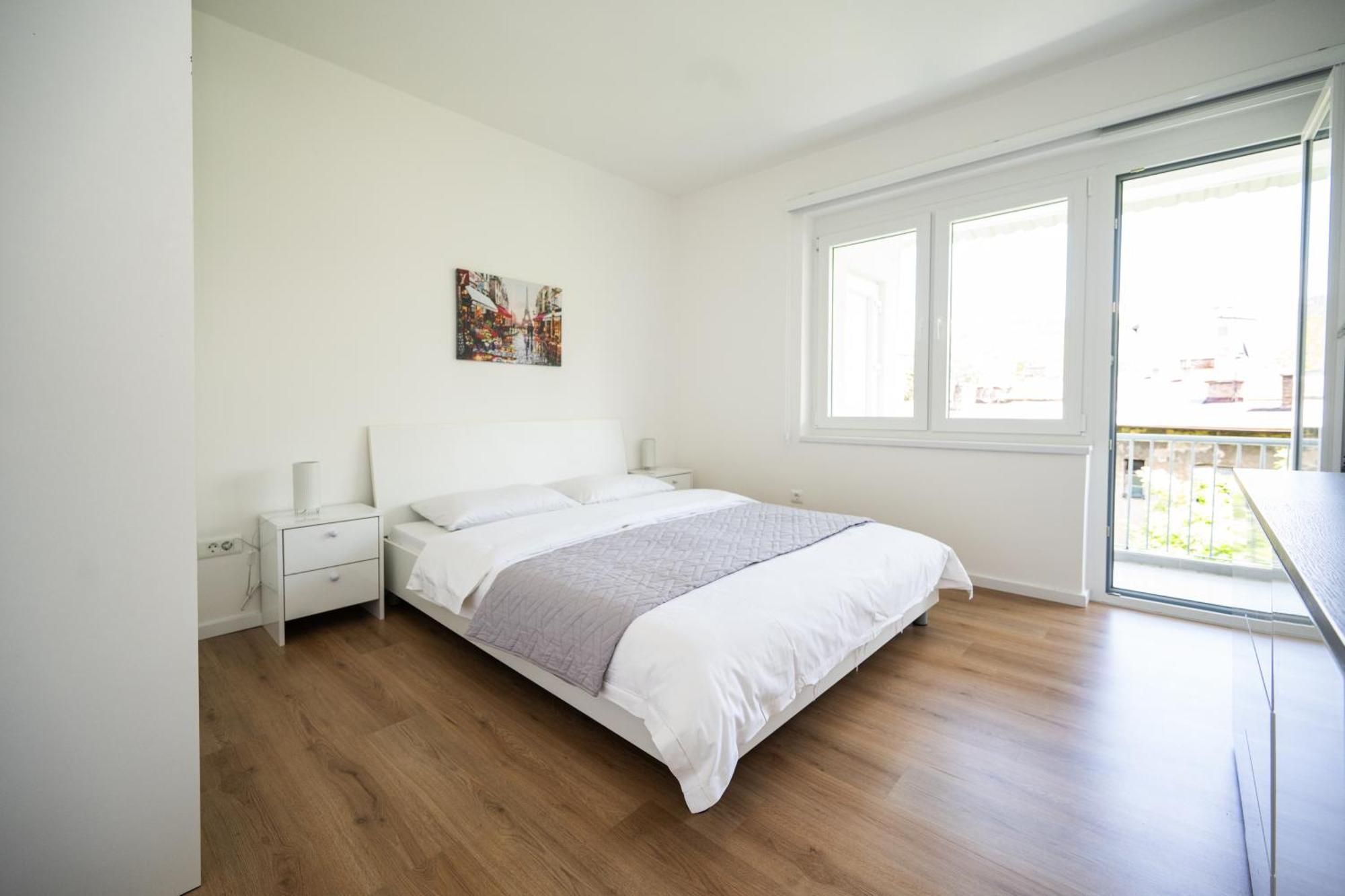 Bright 2Bdr Apartment With Balcony - Free Parking Sarajevo Ngoại thất bức ảnh