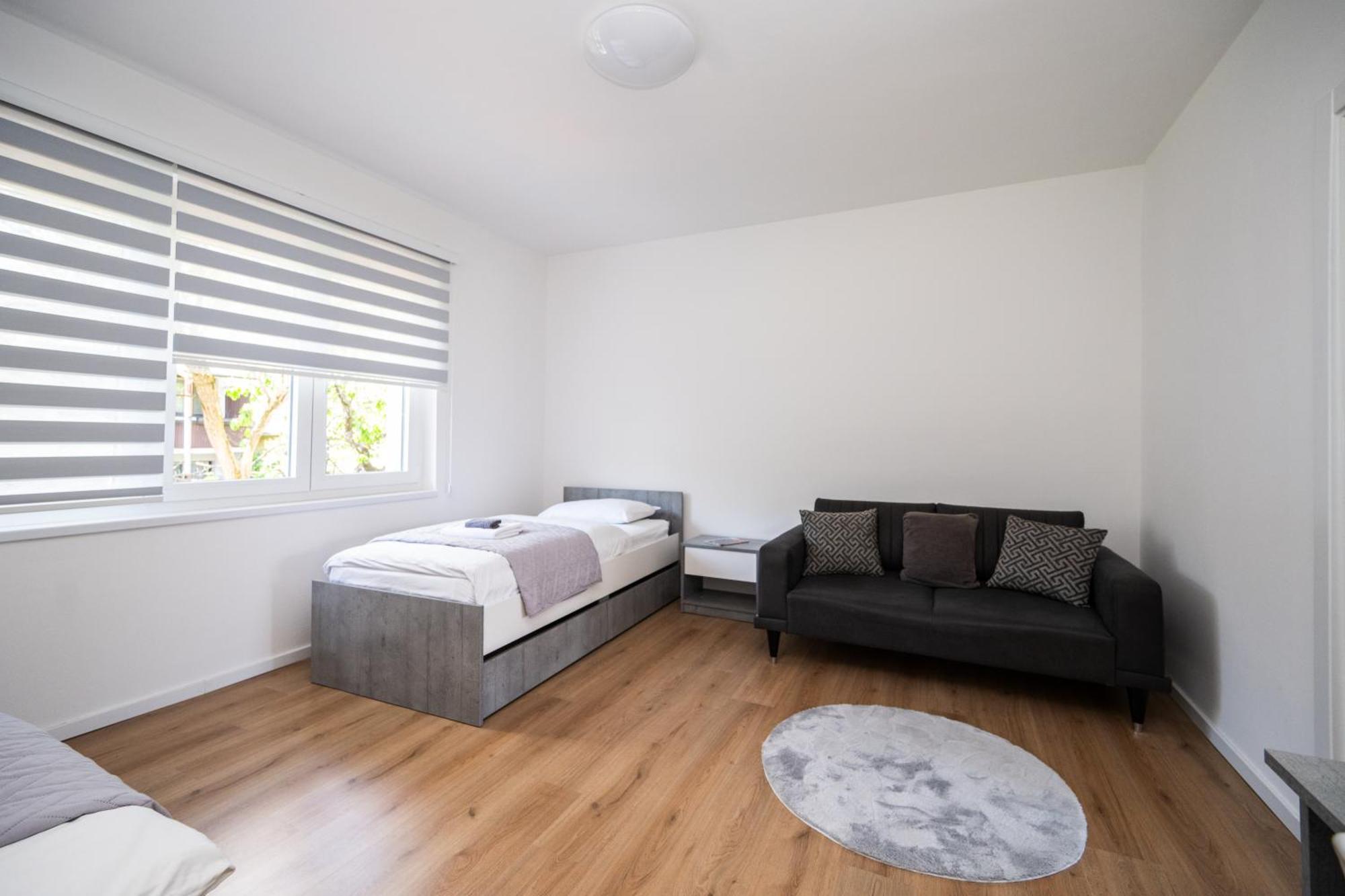 Bright 2Bdr Apartment With Balcony - Free Parking Sarajevo Ngoại thất bức ảnh